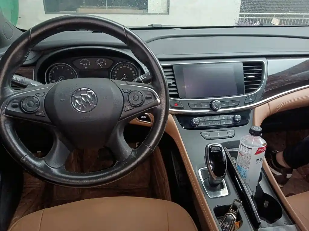 Buick LaCrosse — миниатюра 5