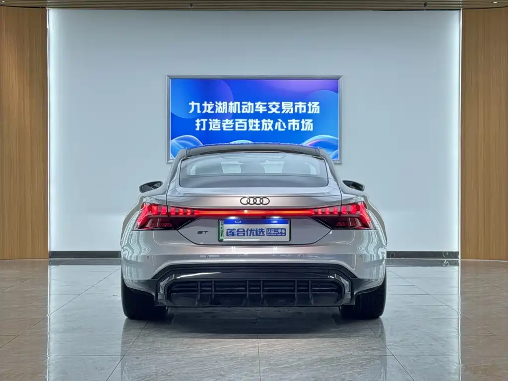 Audi e-tron GT — миниатюра 5