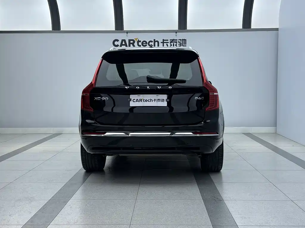 Volvo XC90 2024 B6 Luxury 7 мест