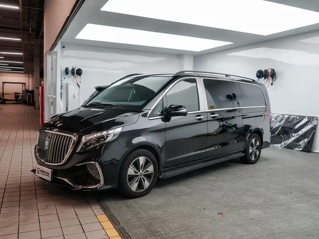 MERCEDES-BENZ V CLASS