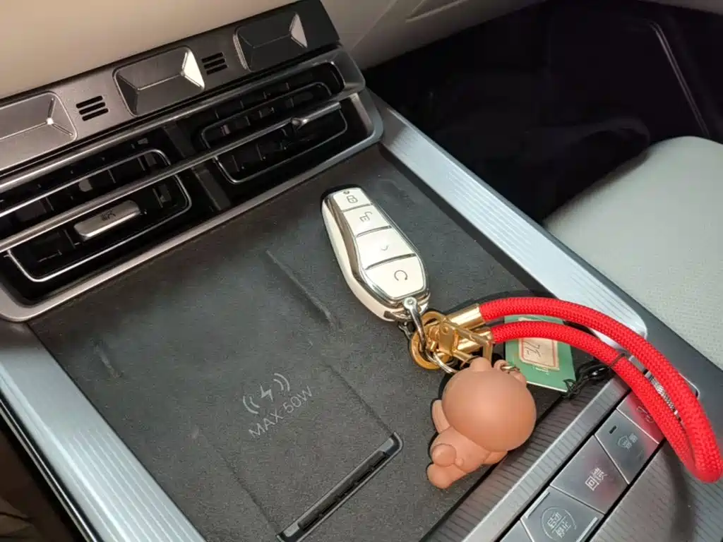 BYD Хань Ли — миниатюра 9