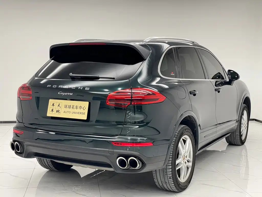 Porsche Cayenne — миниатюра 9