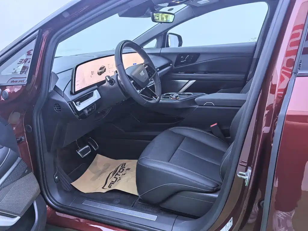Cadillac IQ — миниатюра 8