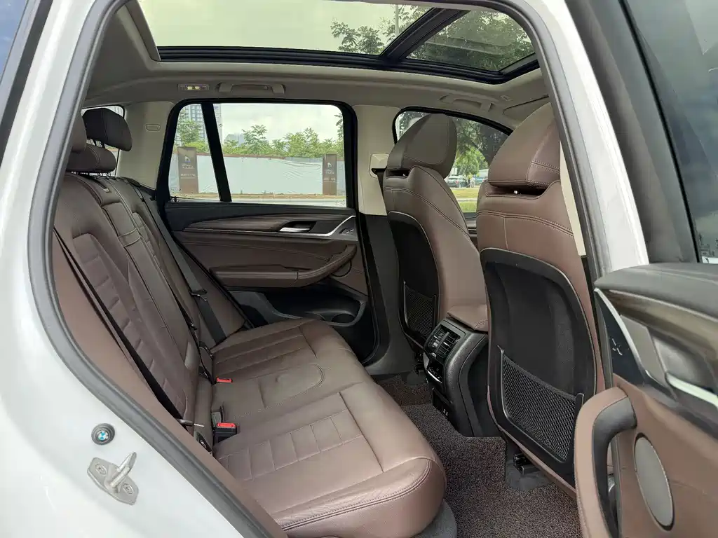 BMW X3 — миниатюра 12