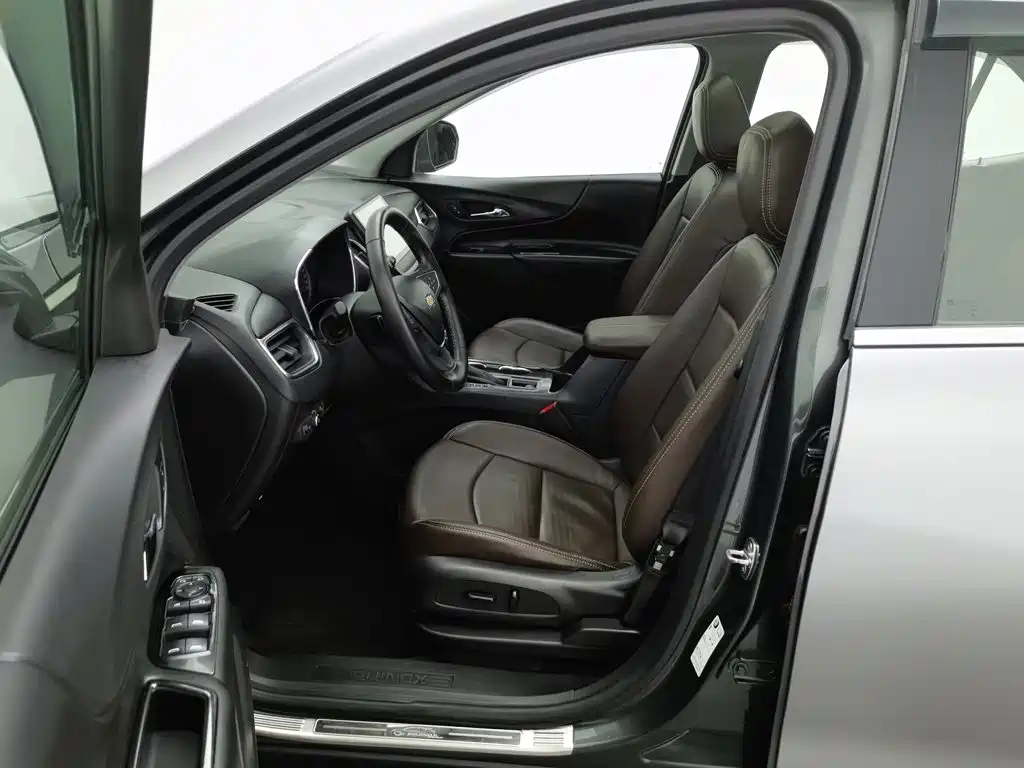 Chevrolet Equinox — миниатюра 10