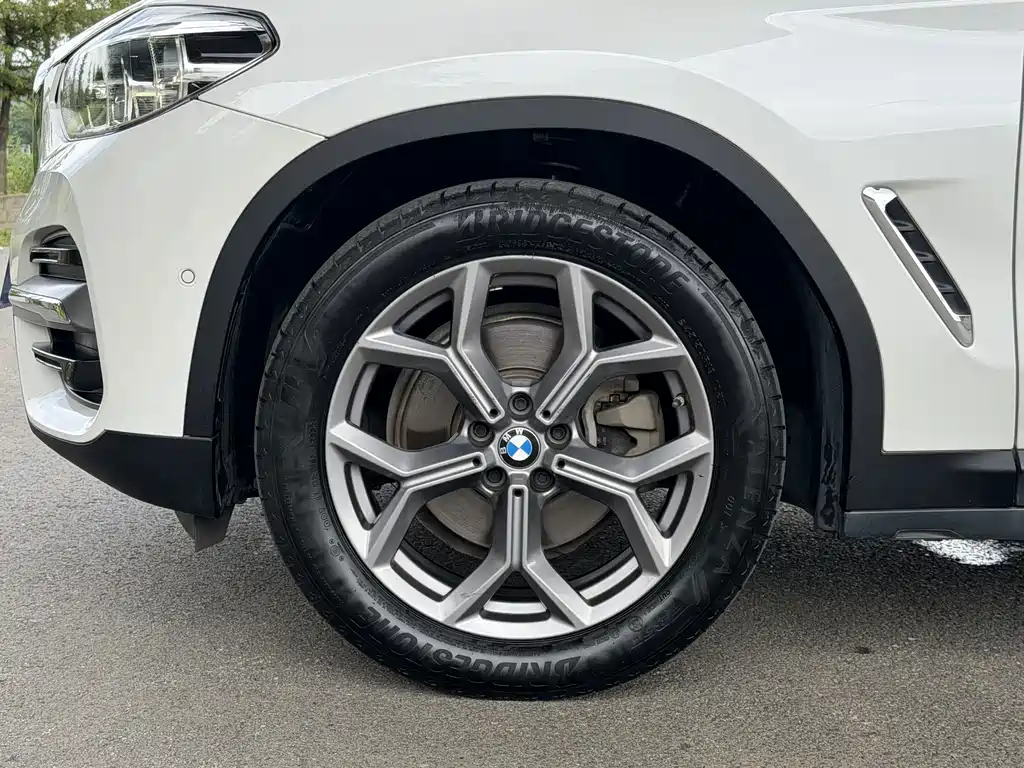 BMW X3 — миниатюра 19