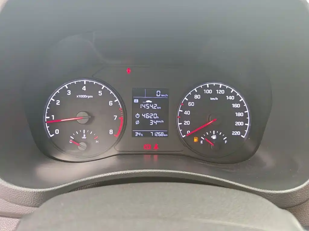 Hyundai Verna - фото 12