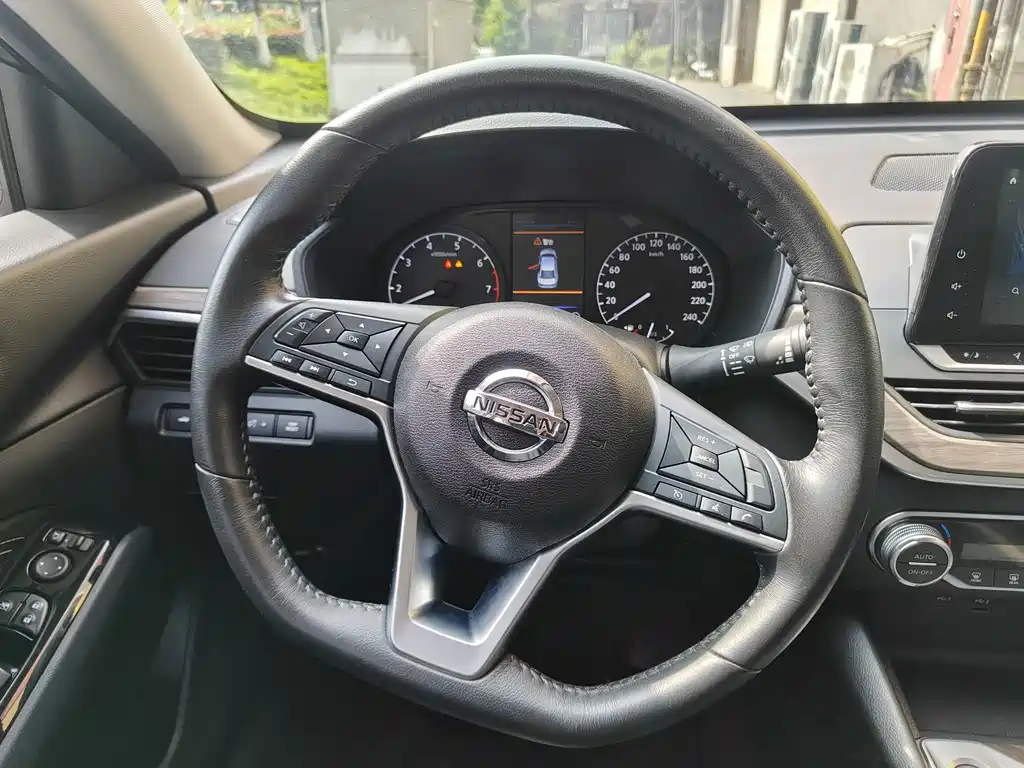 Nissan Teana — миниатюра 11