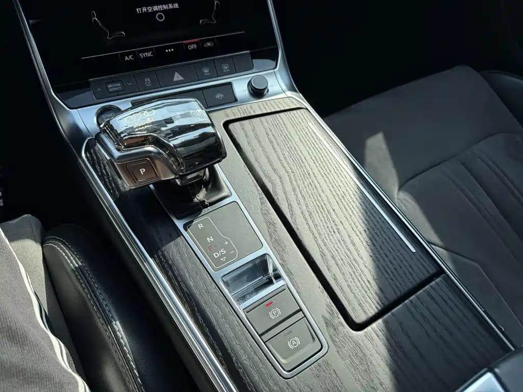 Audi A6L 2022 — фото 17
