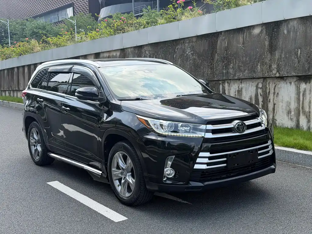Toyota Highlander — миниатюра 3