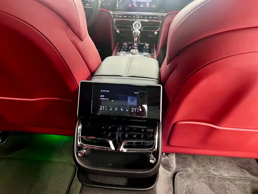 Bentley Flying Spur — миниатюра 14