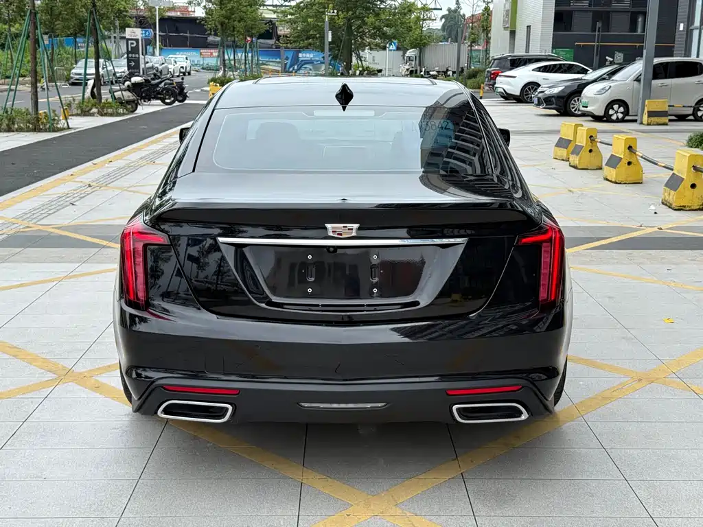 Cadillac CT5 — миниатюра 6