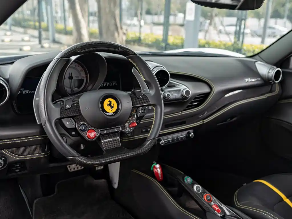 Ferrari F8 — миниатюра 10