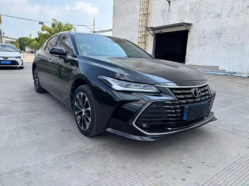Toyota Avalon — миниатюра 3