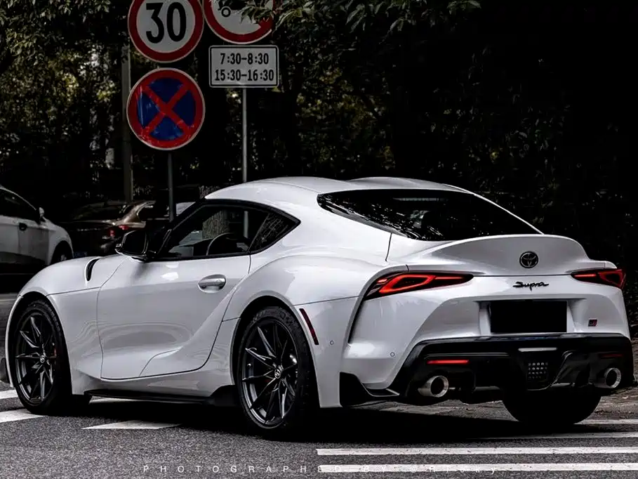 Toyota Supra — миниатюра 14