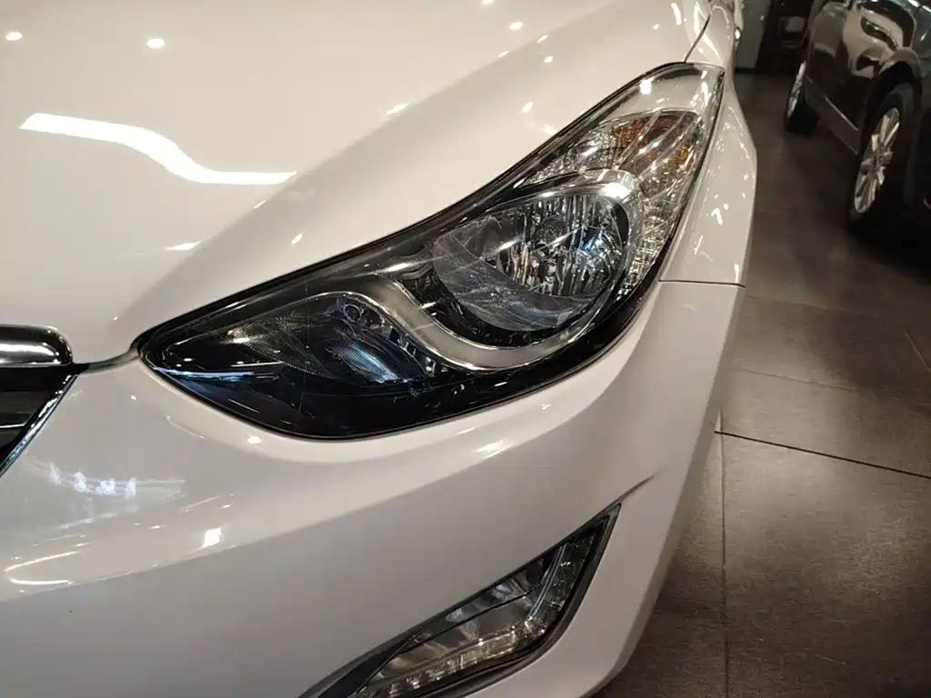 Hyundai Elantra Langdong — миниатюра 24