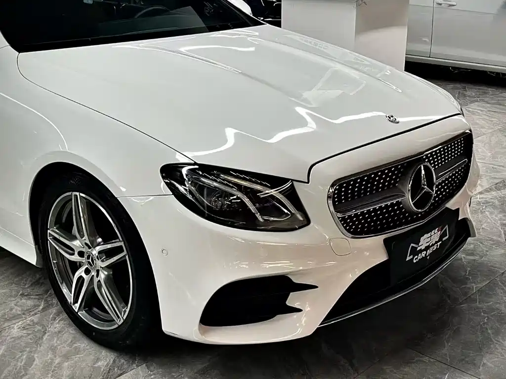 Mercedes-Benz E-Class (Import) — миниатюра 3