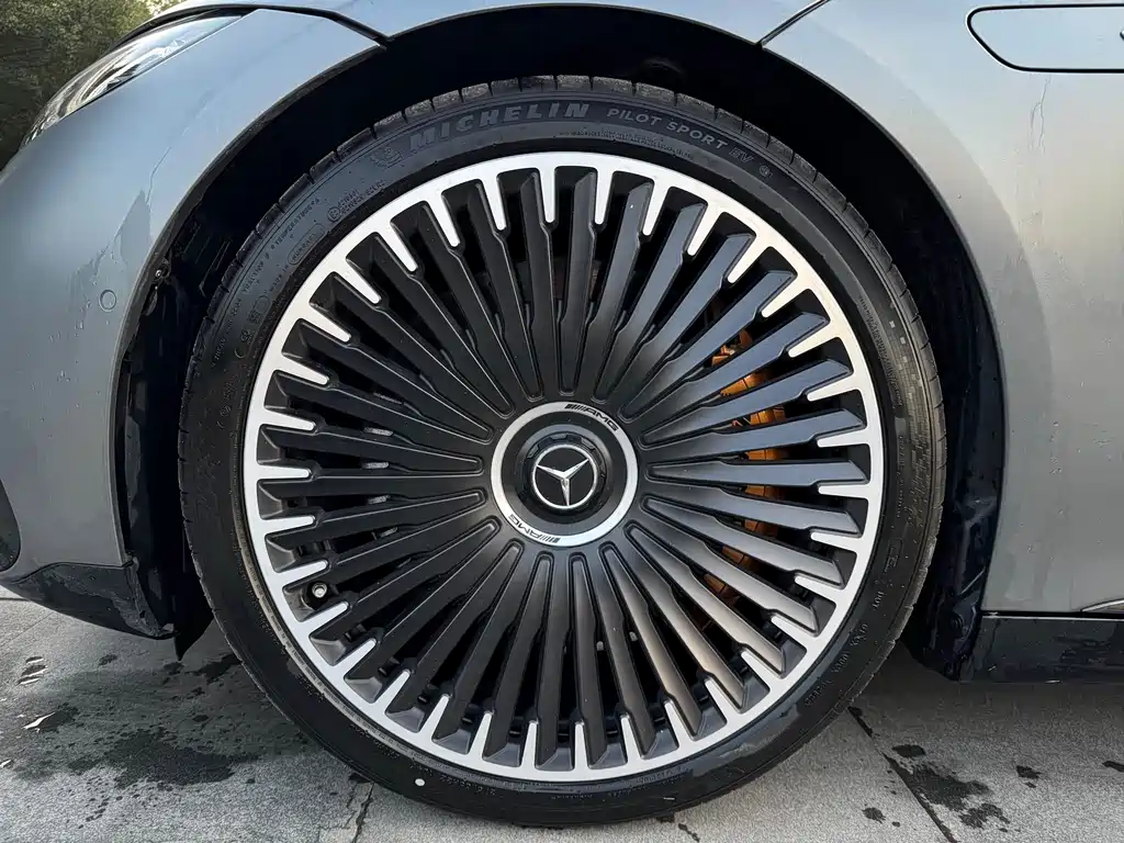 MERCEDES-BENZ EQS AMG