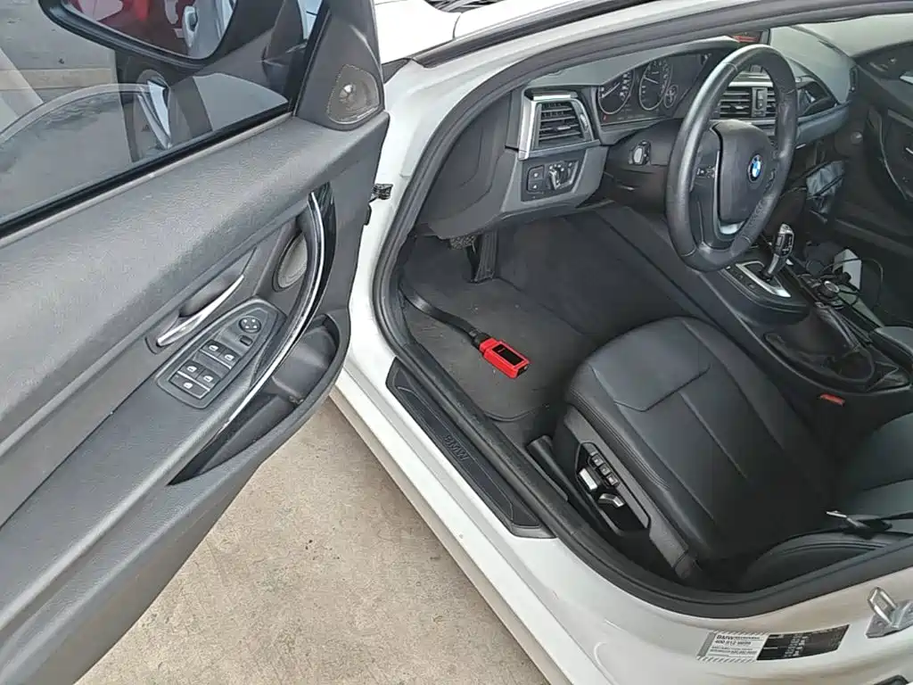 BMW 3 Series — миниатюра 16