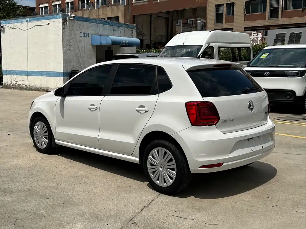 Volkswagen Polo — миниатюра 6