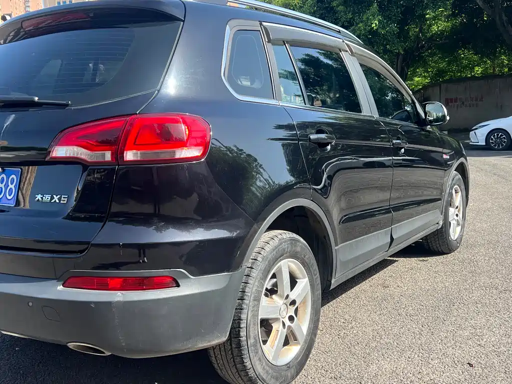 Zotye X5 2015 1.5T CVT IV