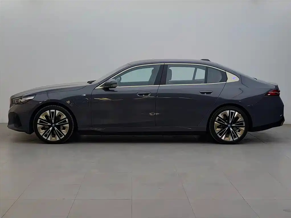 BMW i5 2025 eDrive 40L M Sport