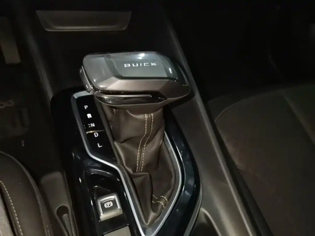 Buick Verano — миниатюра 14
