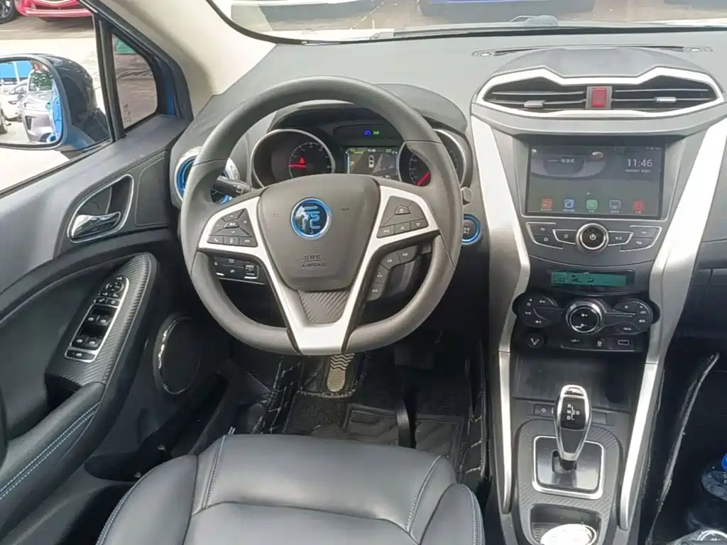 BYD Yuan EV — миниатюра 11