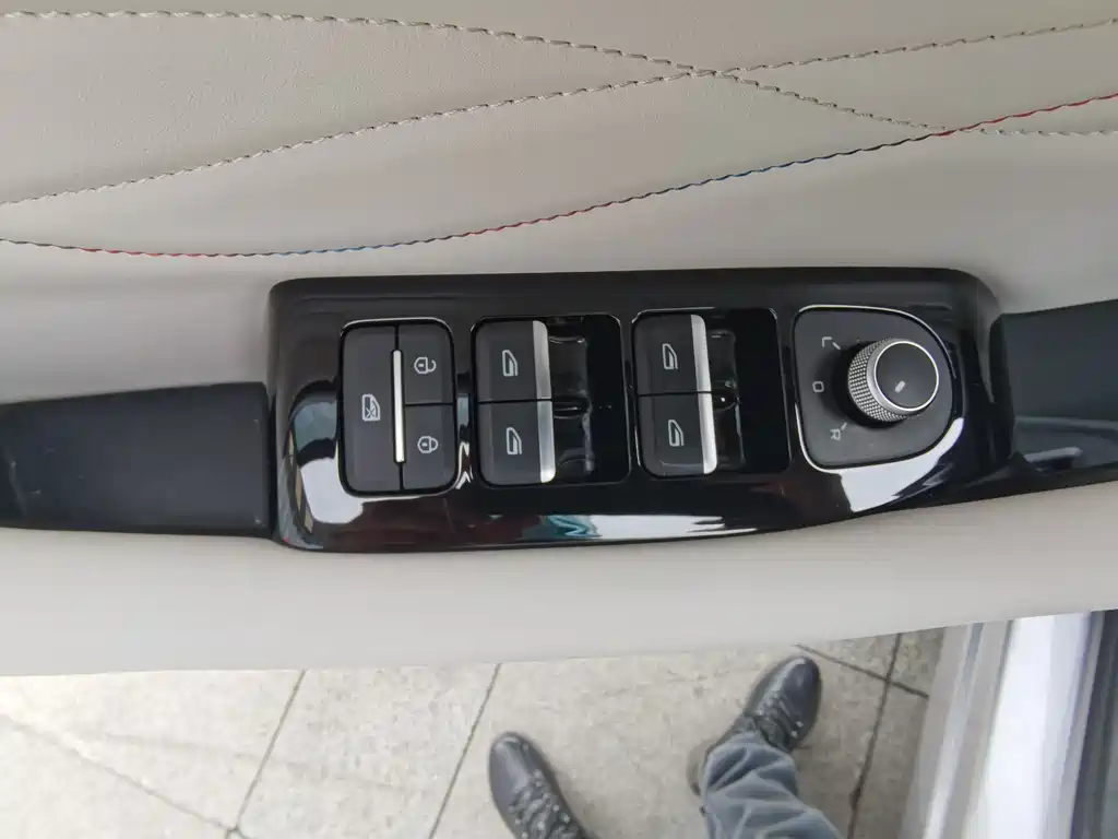 GEELY AUTOMOBILE XINGYUE L