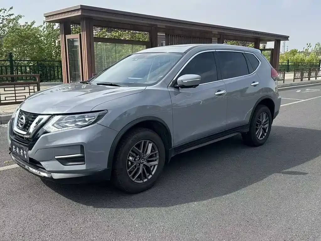Купить Nissan X-Trail