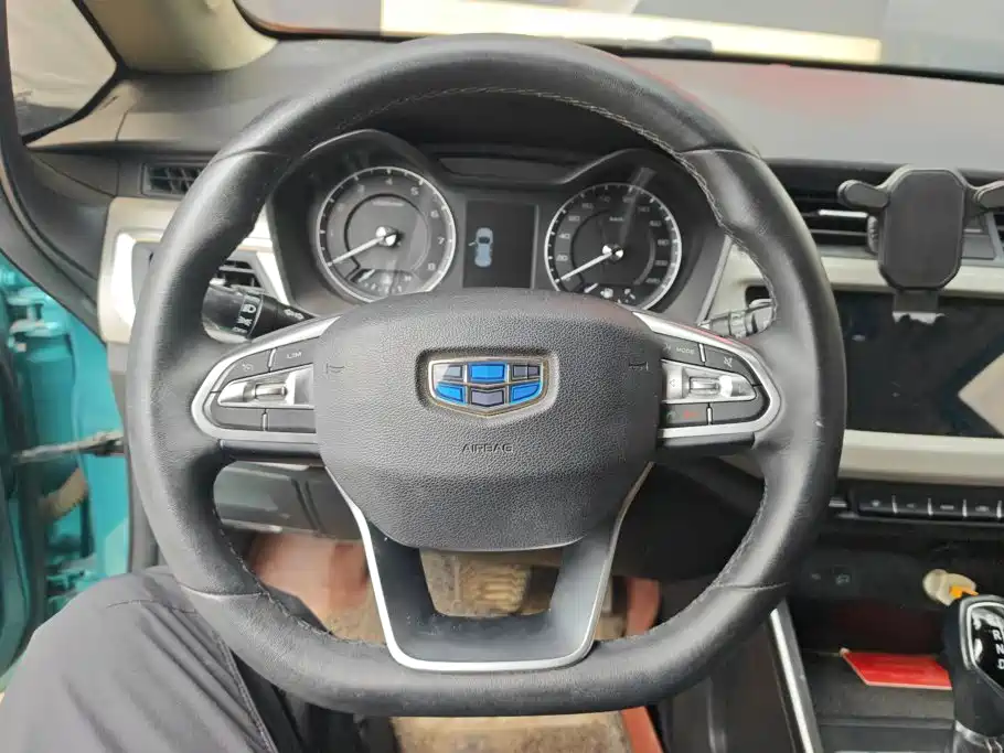 Geely Vision X3 — миниатюра 15