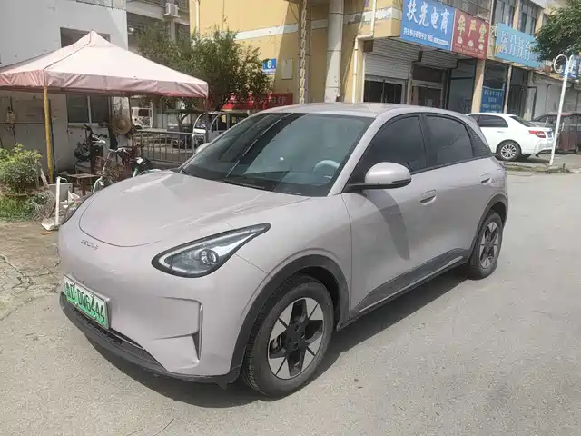 2025 Geely Xingyuan