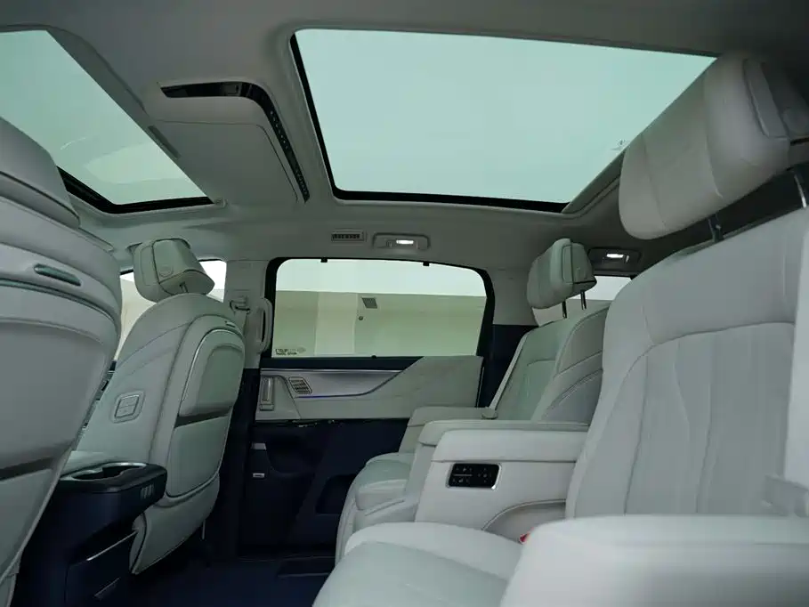 BUICK GL8 NEW ENERGY