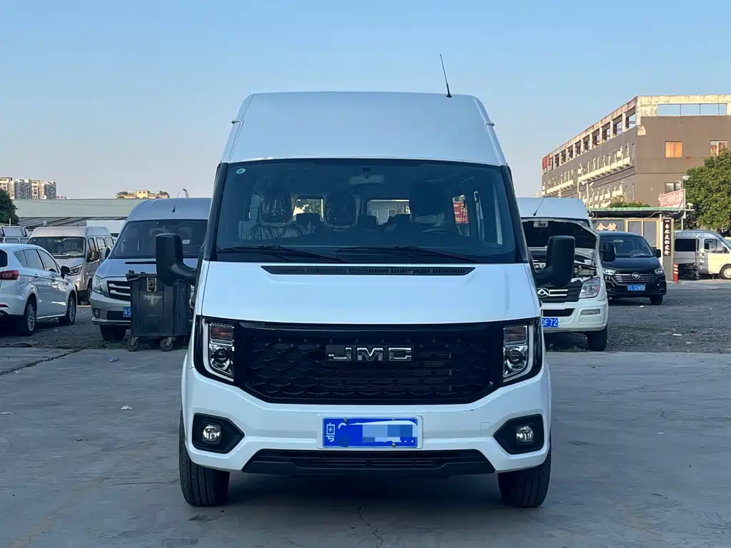 JMC JMC Fushun — миниатюра 2