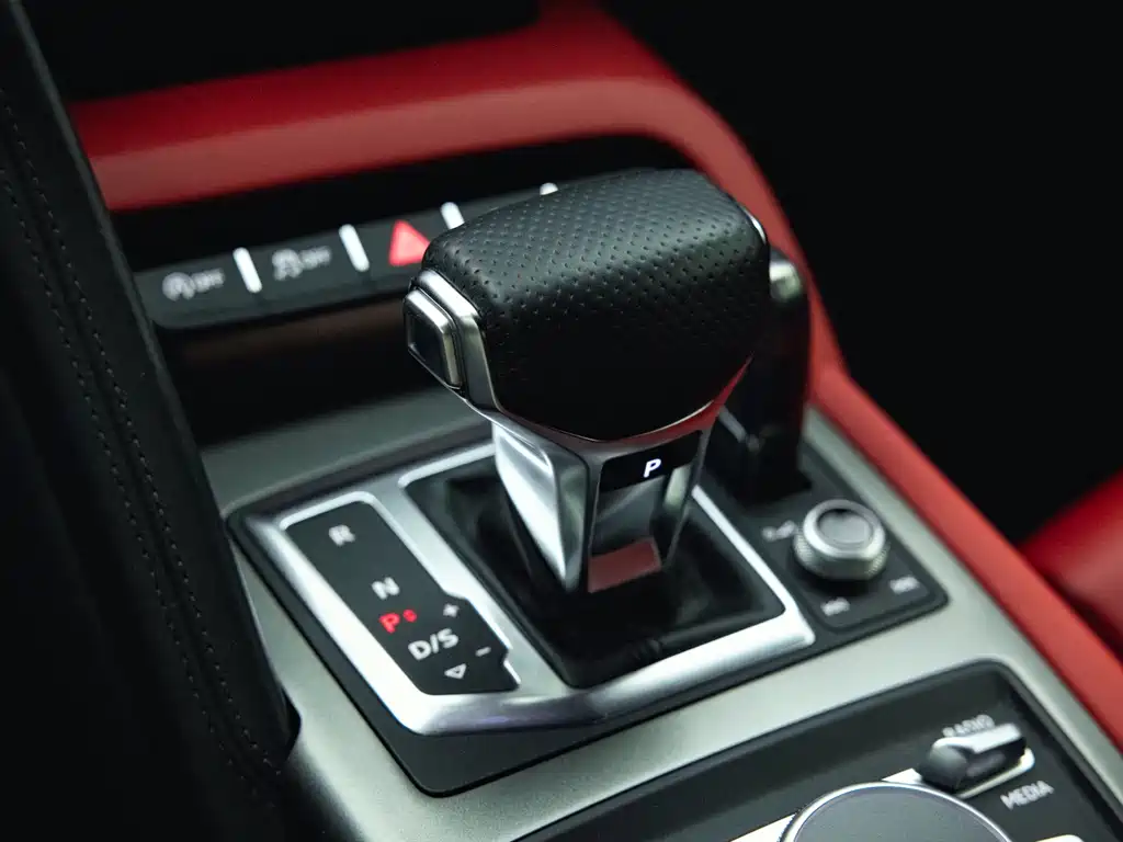 Audi R8 — миниатюра 18