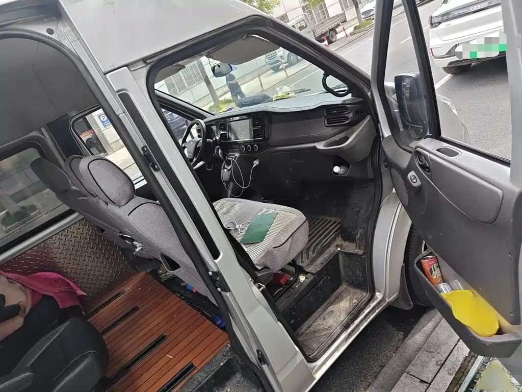 Ford Transit Custom — миниатюра 20