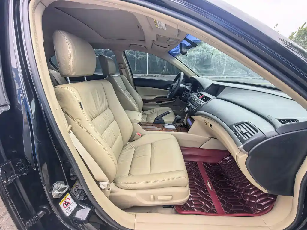 Honda Accord — миниатюра 8