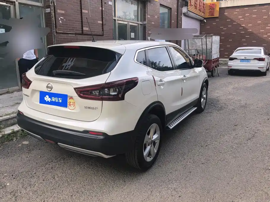 Nissan Qashqai — миниатюра 3