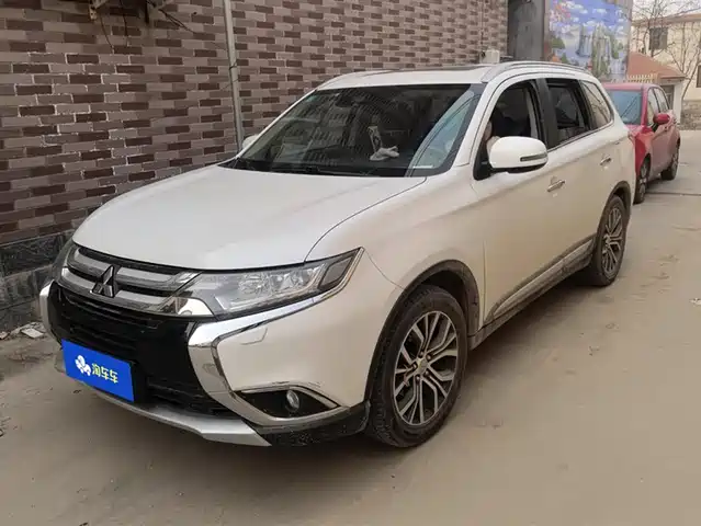 mitsubishi outlander