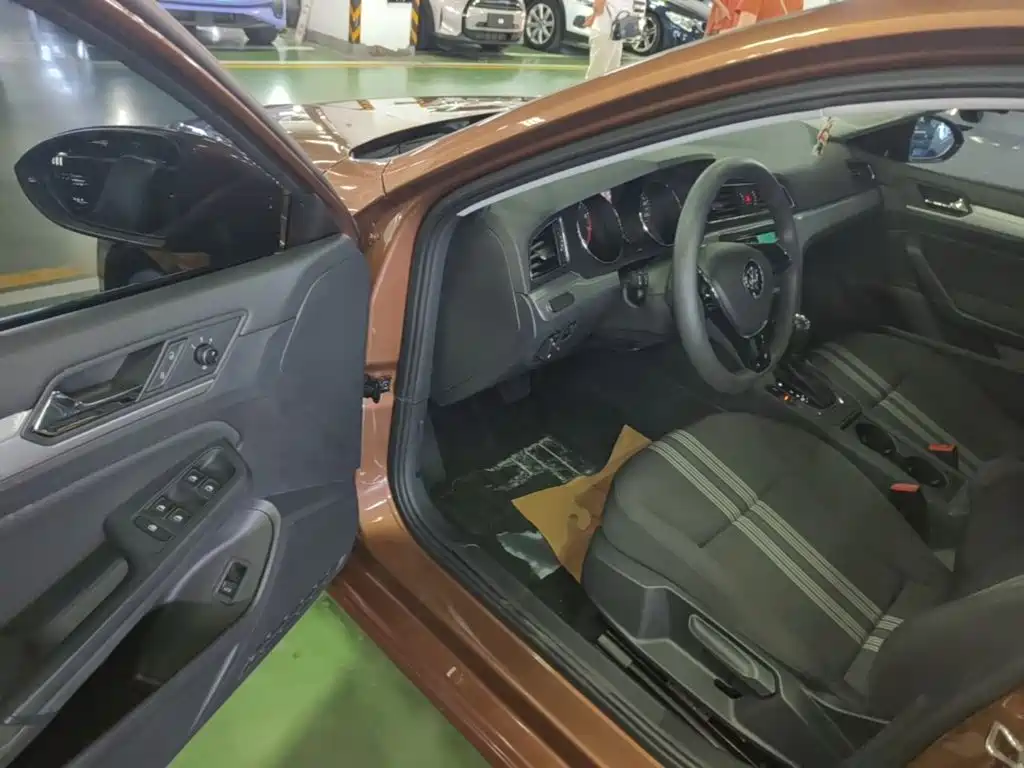 Volkswagen Lamando — миниатюра 16