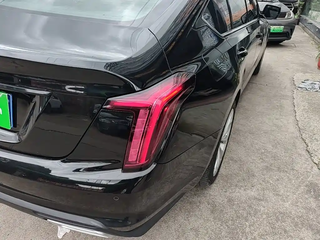 Cadillac CT5 — миниатюра 8