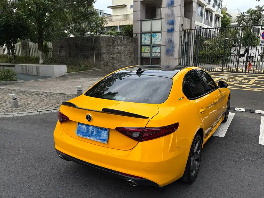 Alfa Romeo Giulia — миниатюра 7