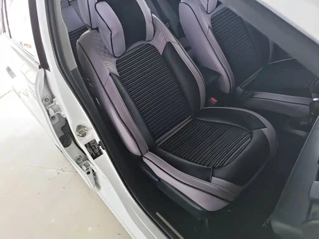 Toyota Yaris L — миниатюра 25