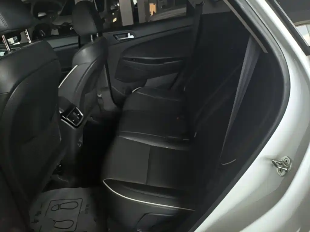 Hyundai Tucson — миниатюра 17