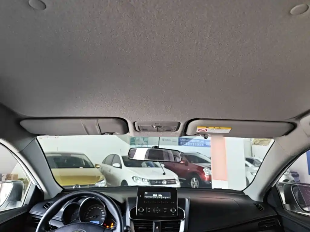 Toyota Yaris L — миниатюра 18