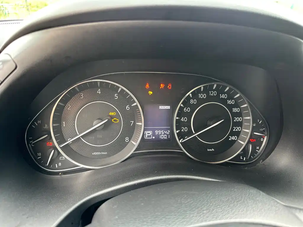 Nissan Patrol — миниатюра 14