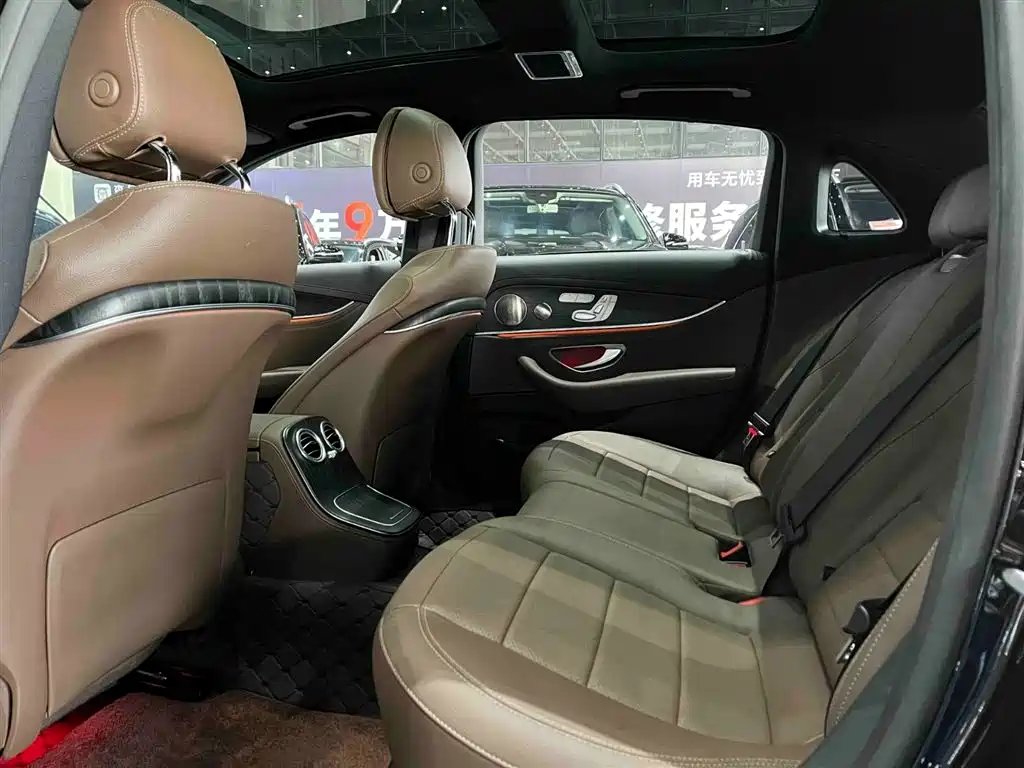 MERCEDES-BENZ E CLASS