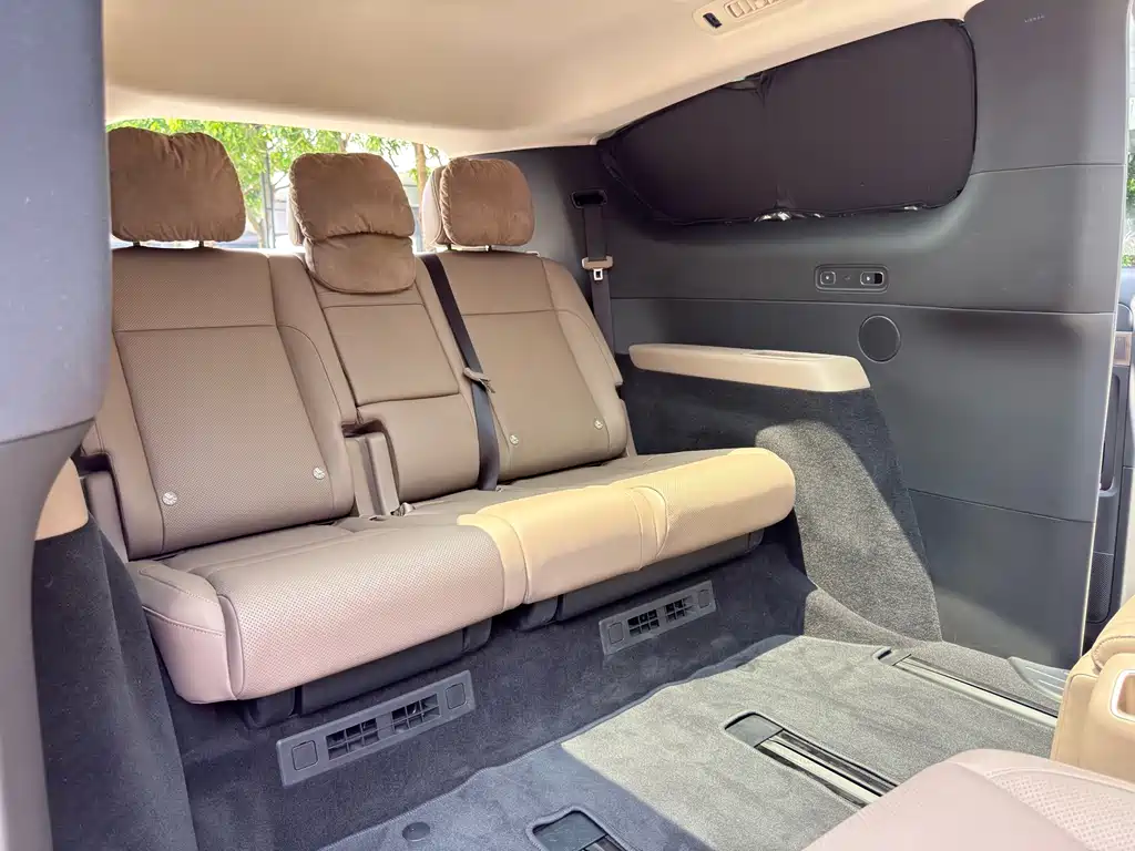 Li Auto Li MEGA — миниатюра 28