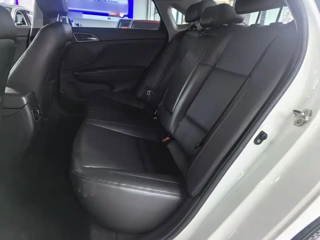 Hyundai Mistra — миниатюра 17