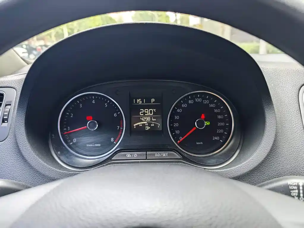 Volkswagen Polo — миниатюра 10